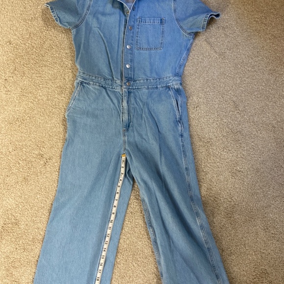 Levi’s Short Sleeve Light Wash Denim Romper, Size M - Picture 3 of 7
